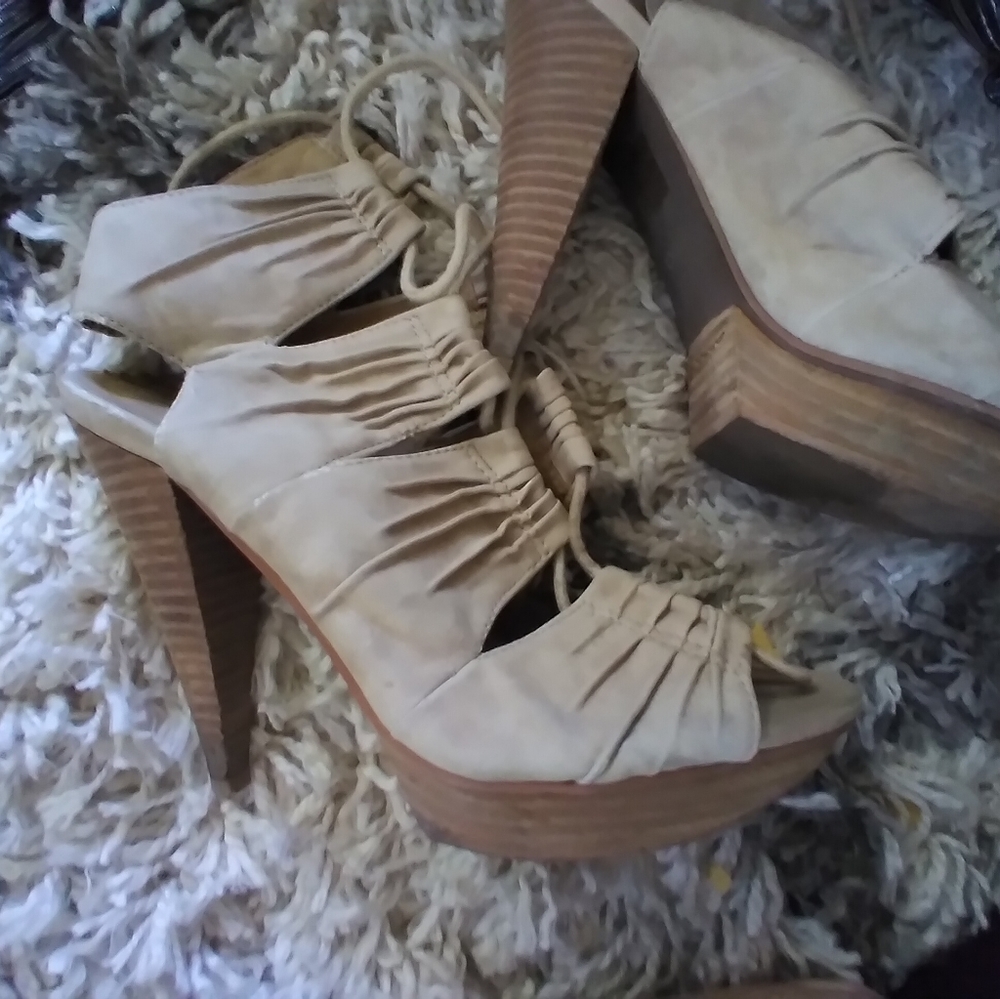 Heelz